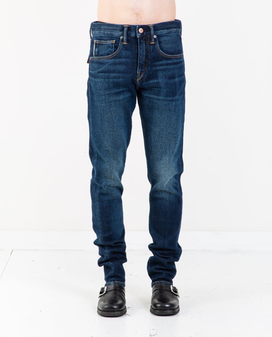 Men KATO | The Scissors Slim Tapered Air